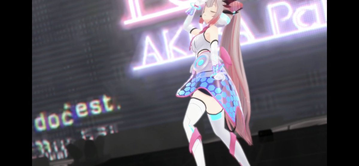 mochimochi_met's tweet photo. ジョジョ立ちリクエストされて腰やりそうになるパトラちゃんｗ　
 #PatLive3rd https://t.co/V2sQMPqh5m