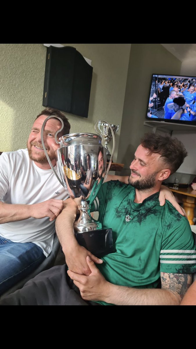 GeorgeandDrag_n's tweet photo. Cream always rises to the top. The best team in the Chesterfield Sunday league. https://t.co/iUuXDBiaXL