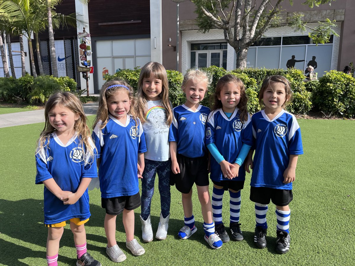 herculezg's tweet photo. Waited till her last game of the season to score her first goal (may or may not have used her hand to set it up) ..

No VAR so goal stood 😋

Bagged a brace.. then Ice cream and trophies. 

Thanks AYSO. ☀️ #BlueWave https://t.co/da7P679LV5