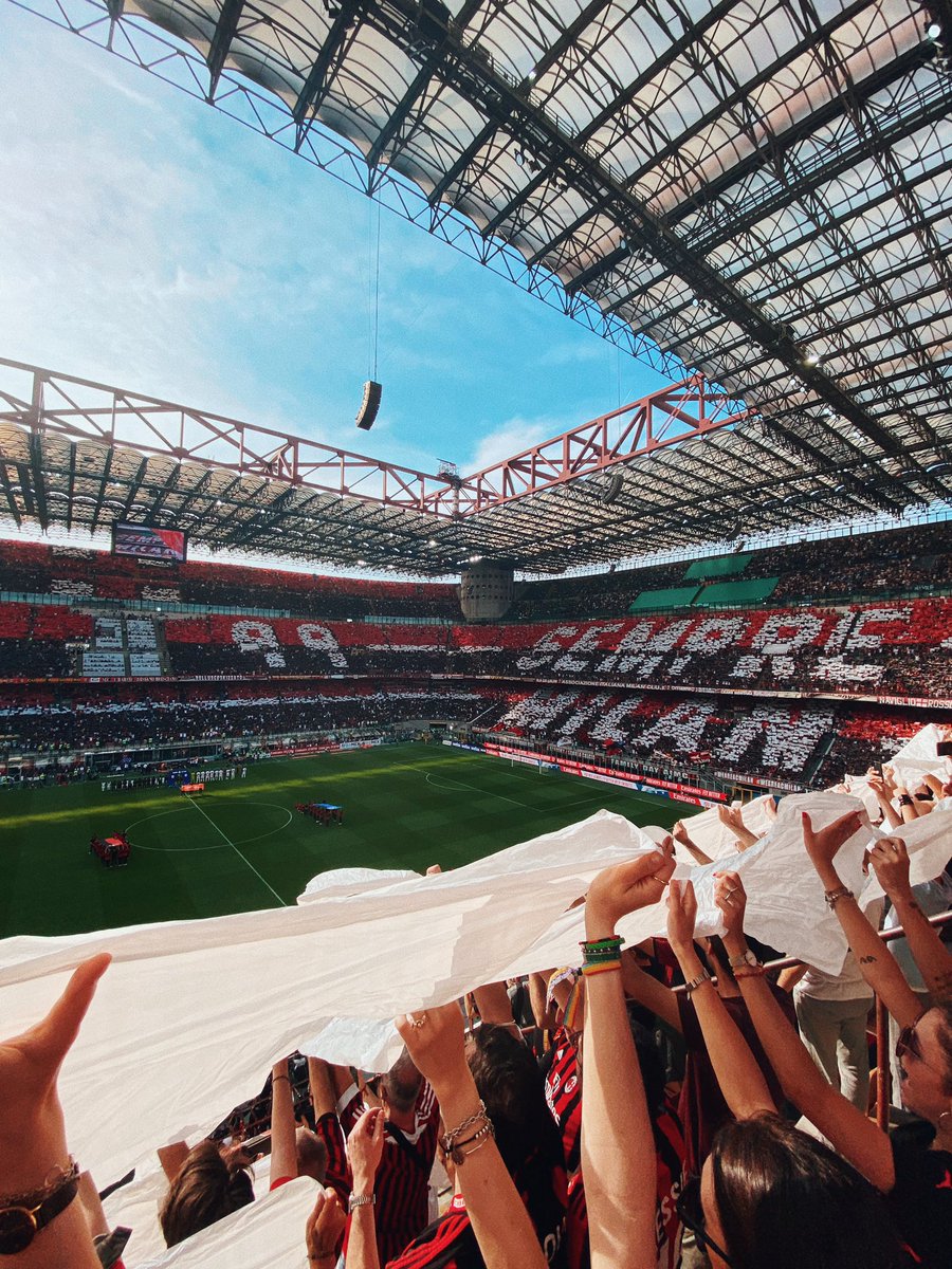 Campione D'Italia 🇮🇹🏆🔴⚫🔴⚫ <a href="/acmilan/">AC Milan</a>