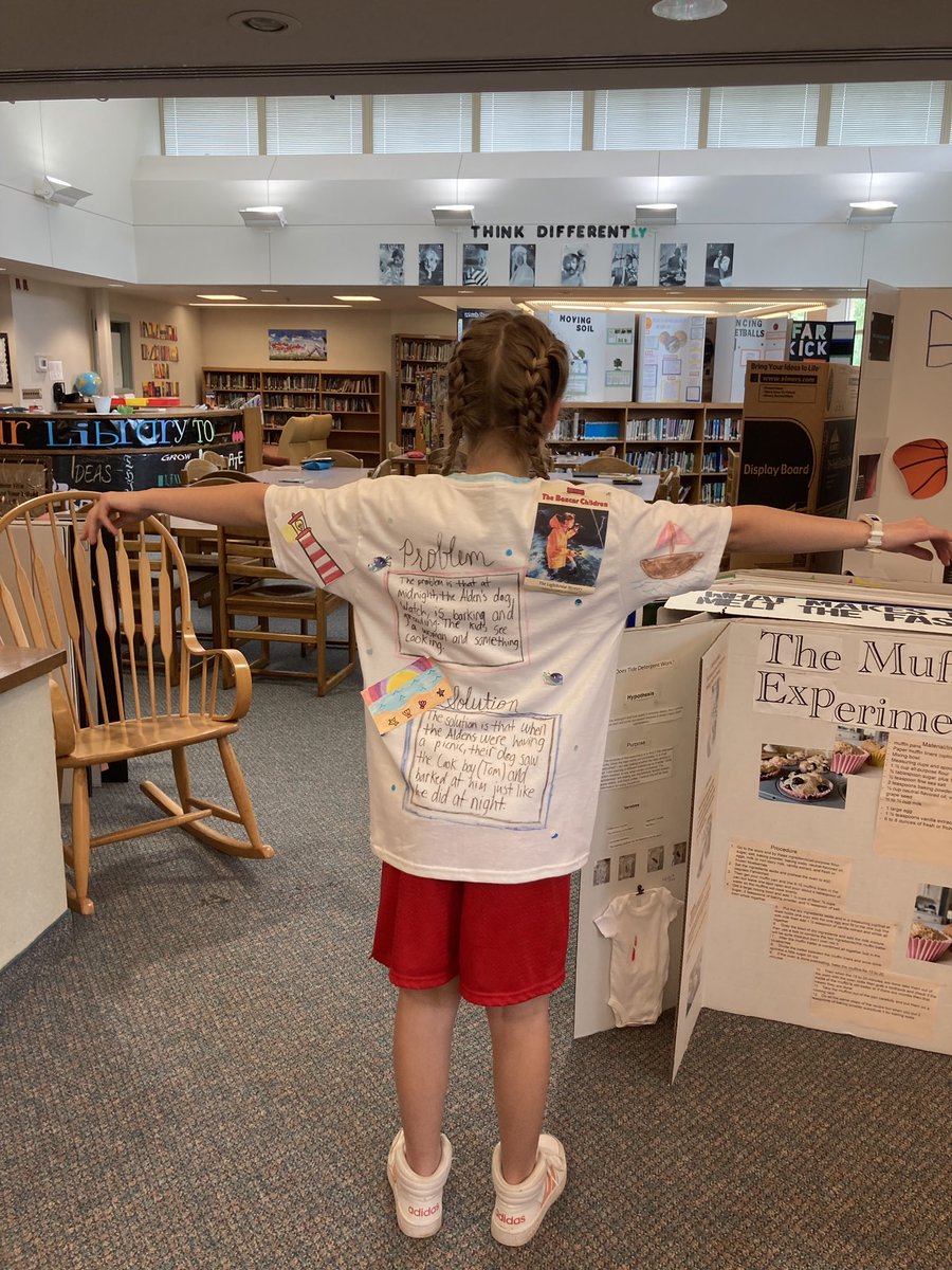 stmschoolatown's tweet image. #STMscholars Our 4th Graders designed their own t-shirts to represent the fictional novels they read for Library class! They visited with the younger grades to show off their creative work. Great job, 4th Grade! #STMfun #theSTMdifference ❤️🖤