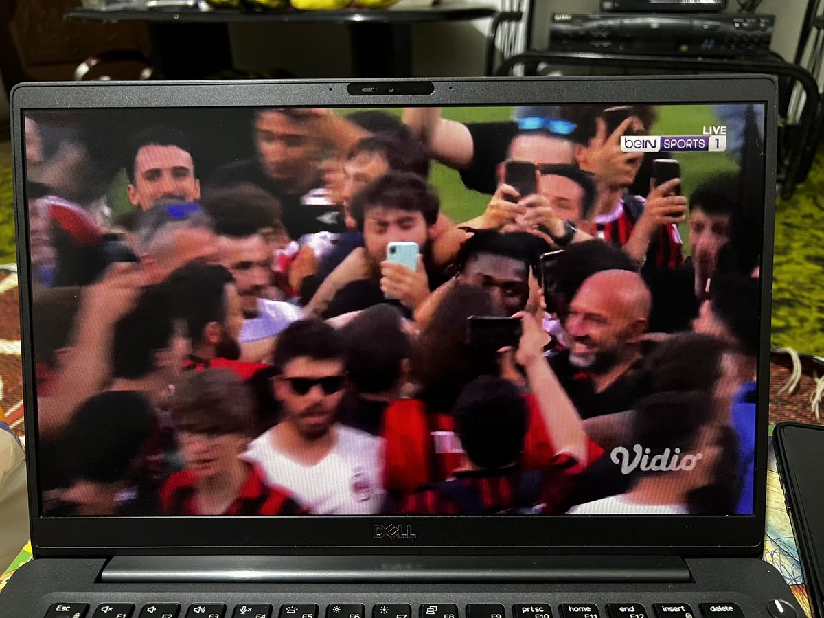 fajar_bkt's tweet photo. Full Time
Sassuolo 0 : 3 AC Milan
#ForzaMilan https://t.co/XFKDRbz9mo