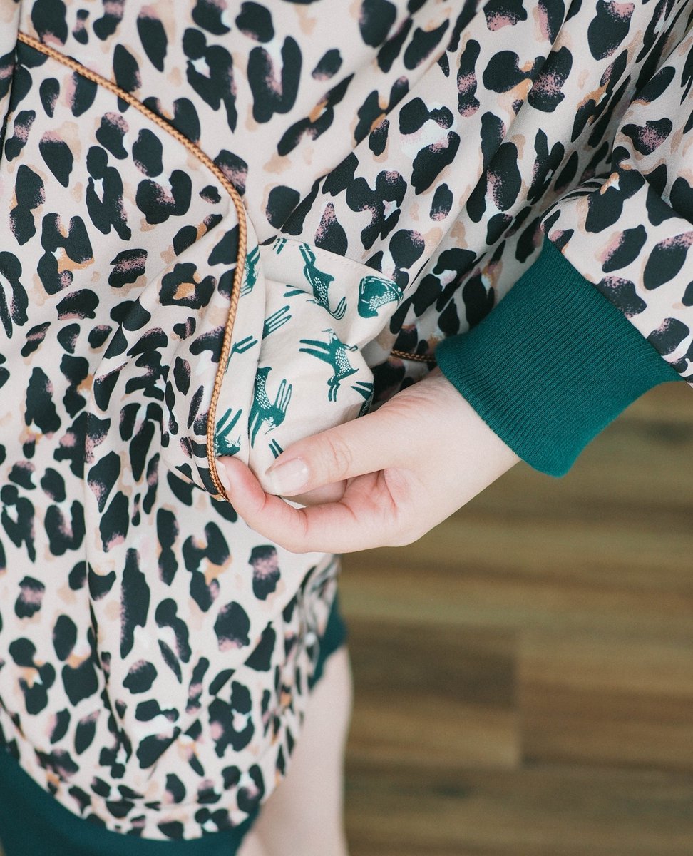 MinervaFabrics's tweet photo. Come rain or shine, @weekends.with.g will be ready to go in this fabulous @blueprintsforsewing Moderne Coat
https://t.co/nkaYa5zAzq
#Minerva #MinervaMakes #MinervaMakers #SewingForever #HandmadeFashion #HomeSewing #Sewing #Dressmaker #Raincoat #SoftShell #SoftShellFabric https://t.co/5suor4PIvj
