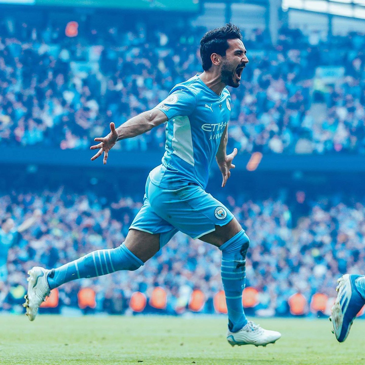 CK_MANC's tweet photo. We are EPL 21-22 champion 🏆
#ManCity 
#Bluemoon 
#Cityzen https://t.co/S74nXkTdT0