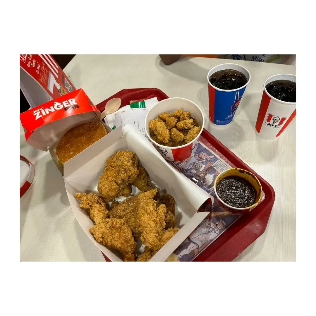 Shyampondy's tweet photo. “A positive mindset brings positive things” 
#positive #travel #pondicherry #kfcindia #kfcchicken #shyampondy #pondicherrydiaries #pondicherrytourism #wouldtraveler #instagram #likeforfollow #lifequotes #newpost😍 #Pondynightlife #drshyamkumar https://t.co/gKzcl08YnL