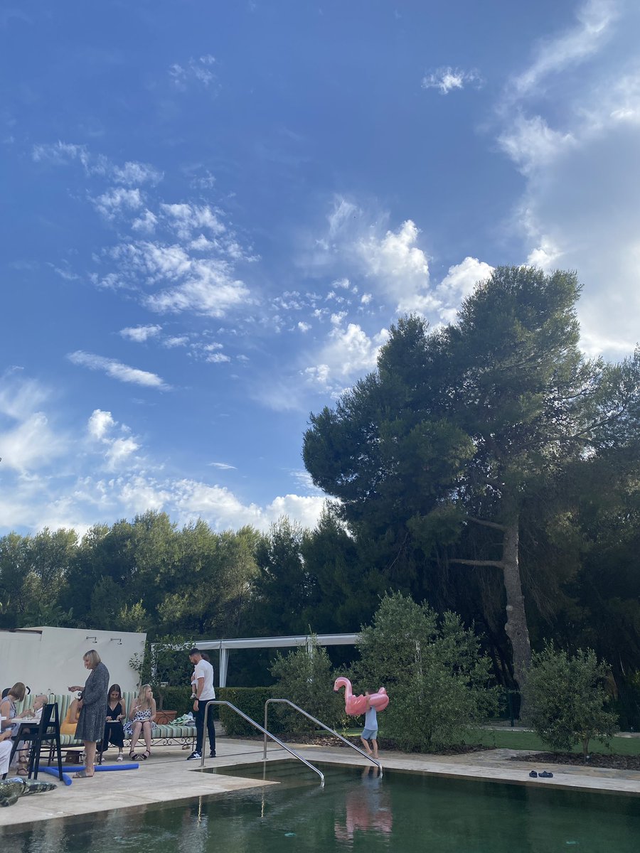 BexSaunders7's tweet photo. What a viewโฆ #britchick in #spain โฅ๏ธโ๏ธ https://t.co/xCw9q7Rubk