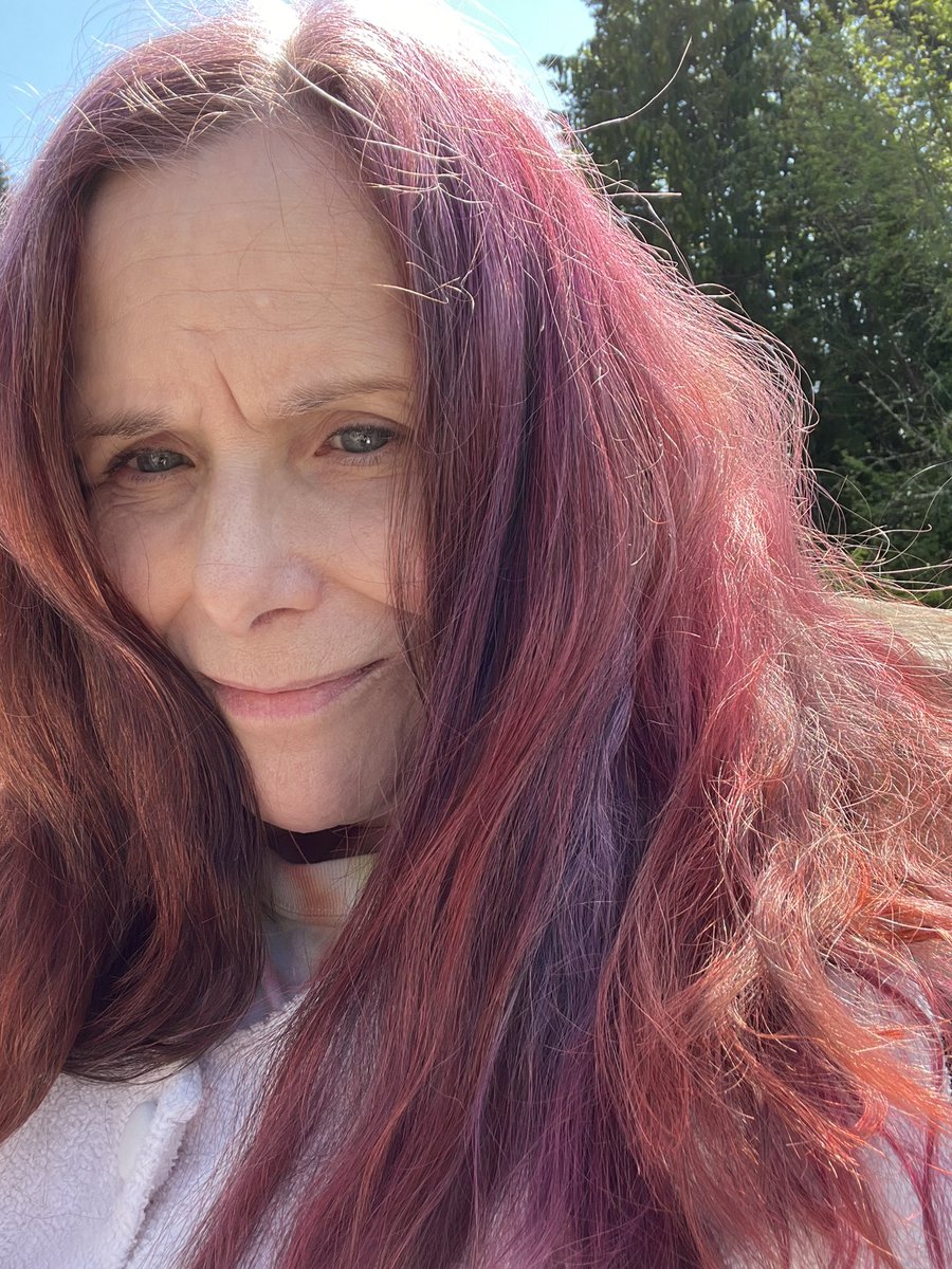 shaboom's tweet photo. @BossyBeautyInc This week I’m gonna play with my #BossyCosmetics. I need some new looks to go with my fire hair. Can’t wait. https://t.co/ZzfIP4FH5j