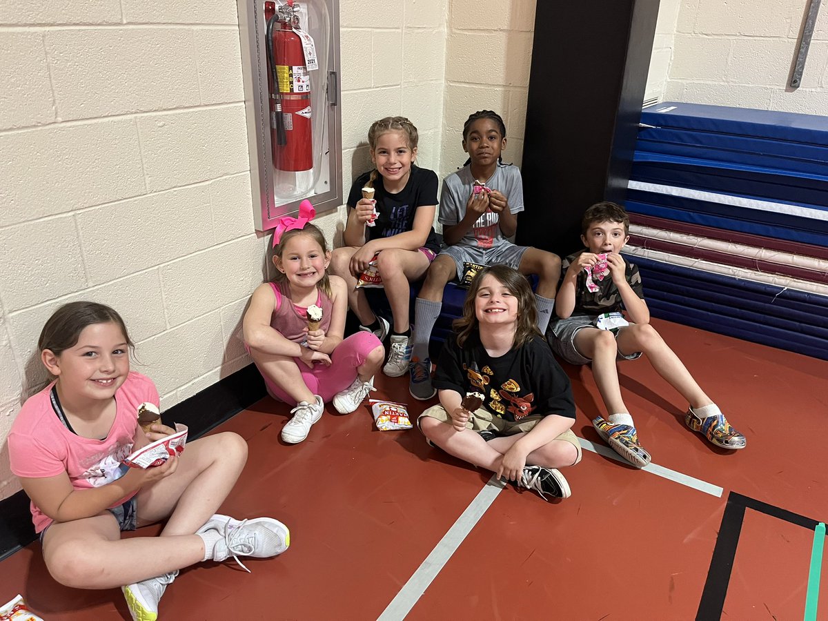 Ms. Seitz’s Olivia won a May Day raffle and the whole class got a kickball game and ice cream party with Dr. Terroso! 💙🐾🎾🍦