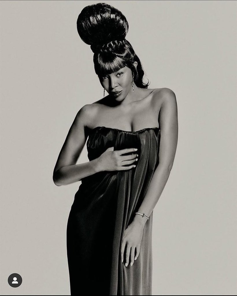 Deedsmag's tweet photo. As one of the world-renowned supermodel, She writes her own rules. Happy Birthday to the Icon @NaomiCampbell
Photographer @rafaelpavarotti.
Stylist : @ibkamara
Hair: @jawaraw
Makeup : @chiaolihsu
Production: @ibbynjoya
@saramoonves
#deedsart #deedsmagazine #photography https://t.co/Nw4GkalBxI