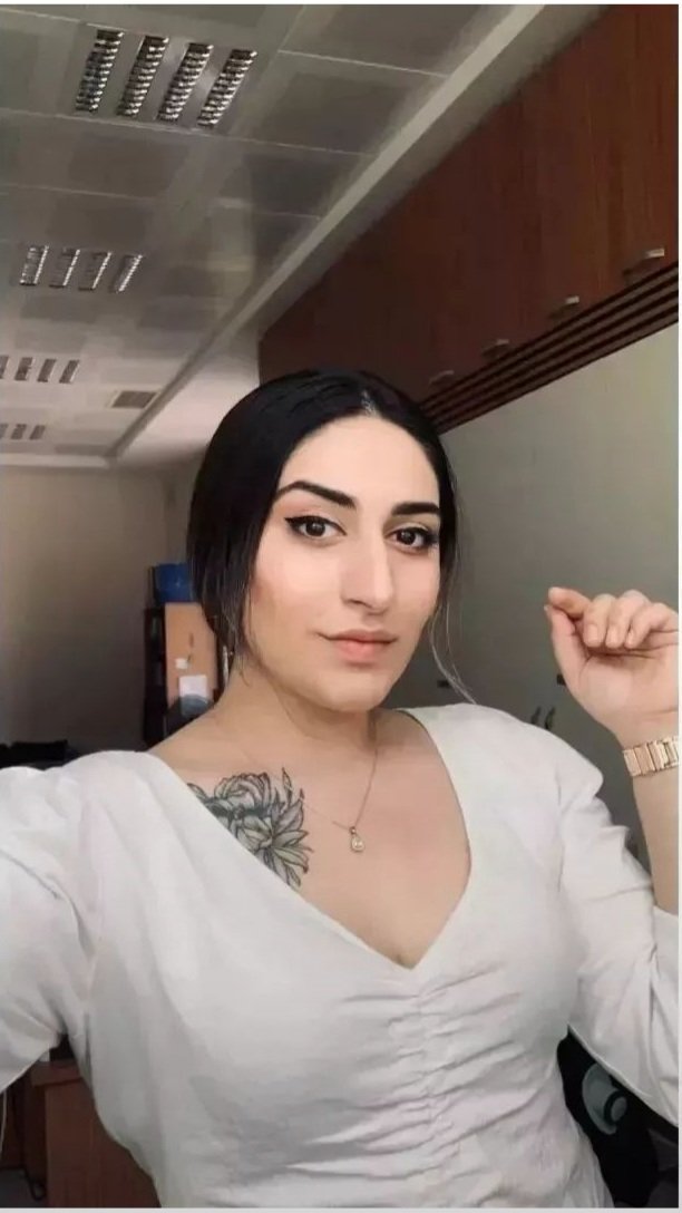 İzmirden eda çok fena açık olsun çiftelere 3. Olurum diyor