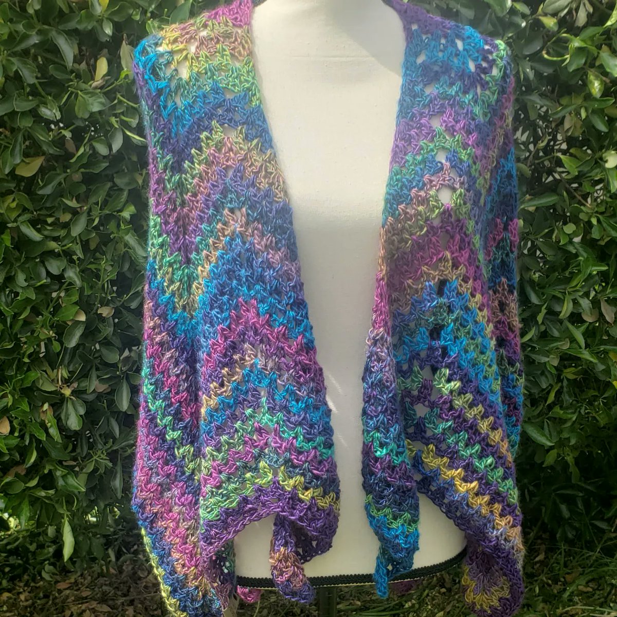 KaTapillars_Art's tweet photo. π Rainbow madness π
This pieces just came out stellar! This one is gonna be hard to let go of! BUT I can't wait to see my friend in it!
Just Wingin It Shawl
#katapillarcreations #handmade #crochet #shawl #rainbow #wings #kofiseller #twitchstreamer #twitchmaker #trovostreamer https://t.co/m6Jj9LiVYw