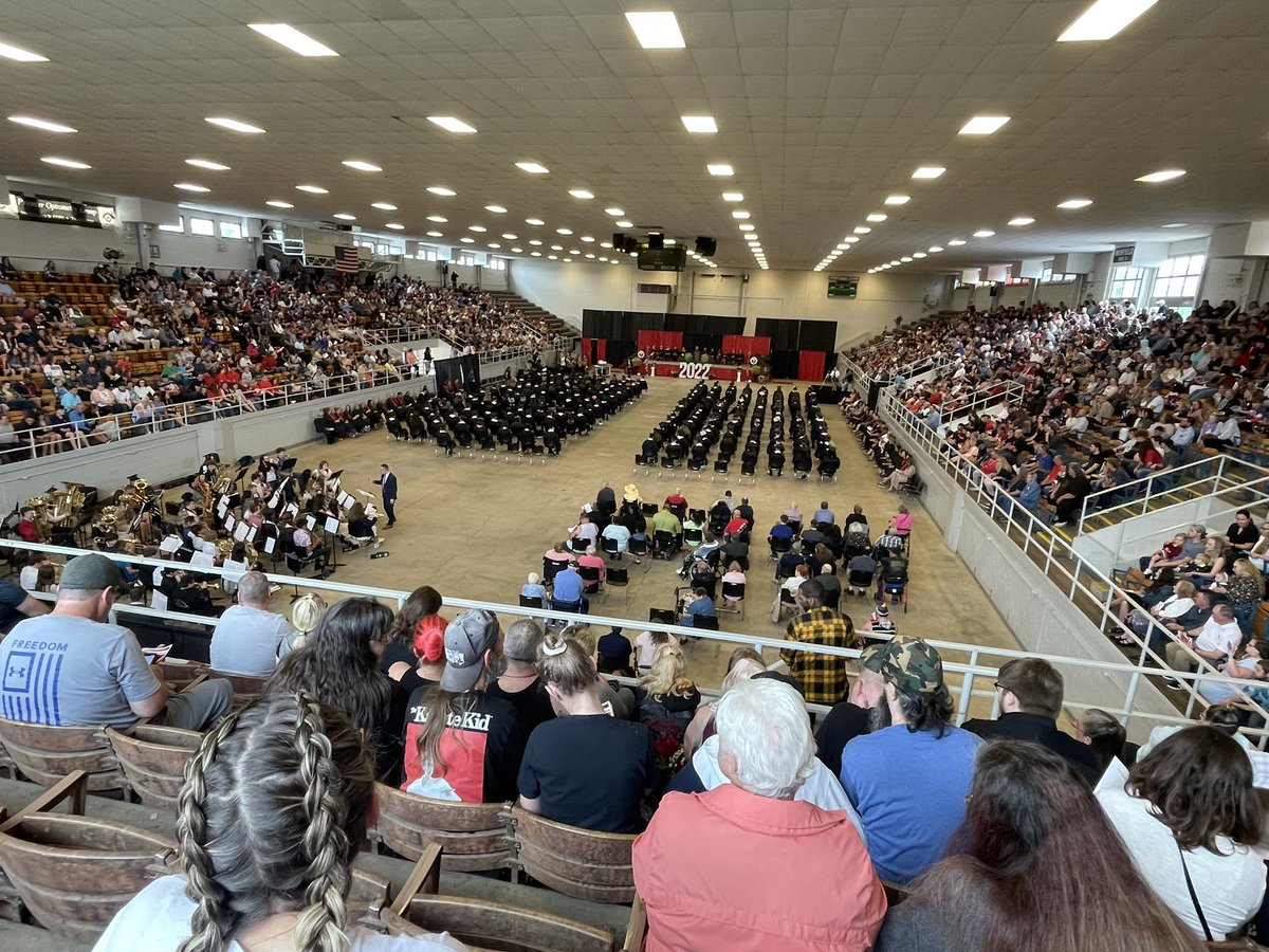 MajorGrubs4's tweet photo. Go do your thing ‘22 @HardingPrexies! @MCSPresidents #PrexyPride https://t.co/PVscR3F5iX