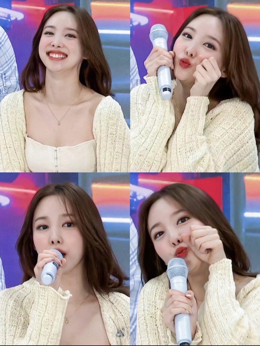 nayeon is so cute and pretty at the same time
#NAYEON <a href="/JYPETWICE/">TWICE</a>