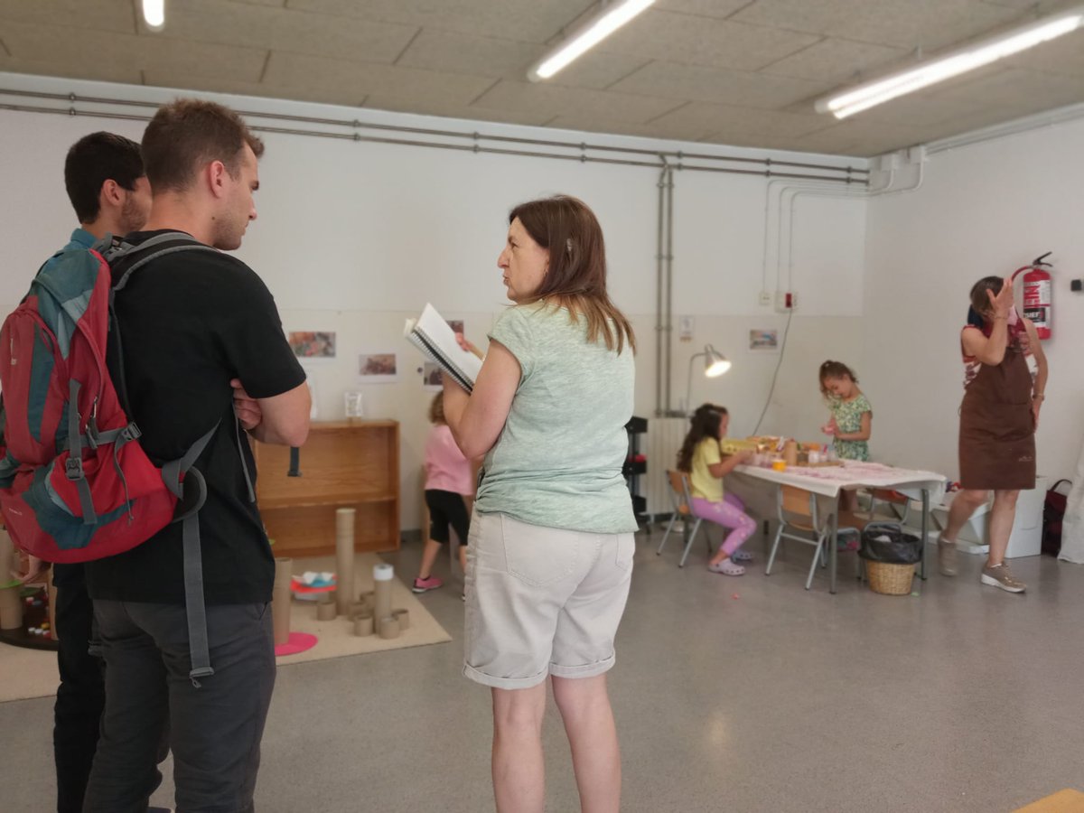 Escola_Alberich's tweet photo. Jornada per compartir projectes #STEAM dins el programa #STEAMCAT en el consorci #STEAMCATPLUS.
Conèixer centres i compartir experiències de les mobilitats.
Gràcies @emateopuig i @CarmeRodri43 per fer-ho possible.
@educaciocat @sepiegob #ErasmusPlus https://t.co/PTxE9QrtOP