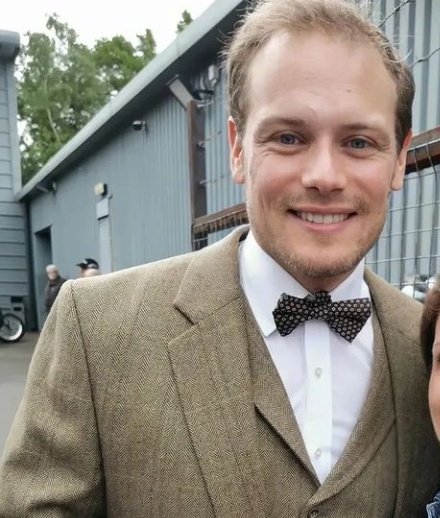 DailyHeughan's tweet photo. https://t.co/TEUwBhgpVS