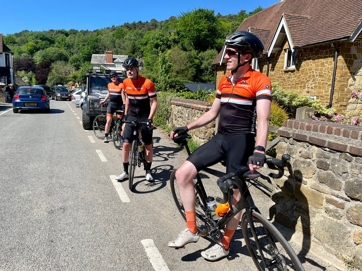 VelosportCC's tweet photo. Very strong presence of the orange and black in Duncan's group ride into the Surrey hills this weekend. Coffee and cake stop this week is the wonderful Heartwork cafe. https://t.co/63y0U0Eh6l
