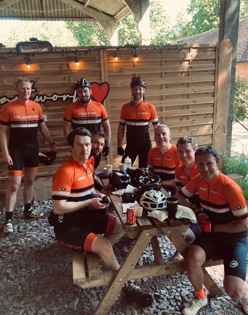 Very strong presence of the orange and black in Duncan's group ride into the Surrey hills this weekend. Coffee and cake stop this week is the wonderful Heartwork cafe.