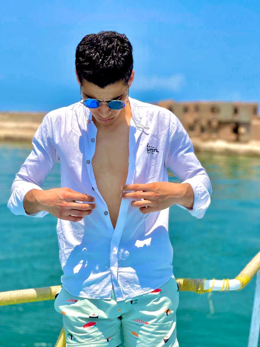 yousefa82118705's tweet photo. 🌊 https://t.co/w5oKlZoG9q