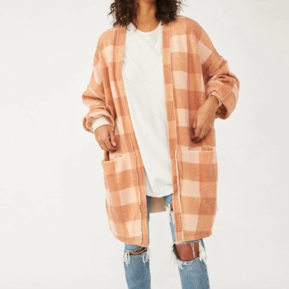 AOBAnne's tweet photo. So good I had to share! Check out all the items I'm loving on @Poshmarkapp #poshmark #fashion #style #shopmycloset #anntaylor #bbdakota #freepeople: https://t.co/l7n6Zup5dN https://t.co/Y4PytGQr9T