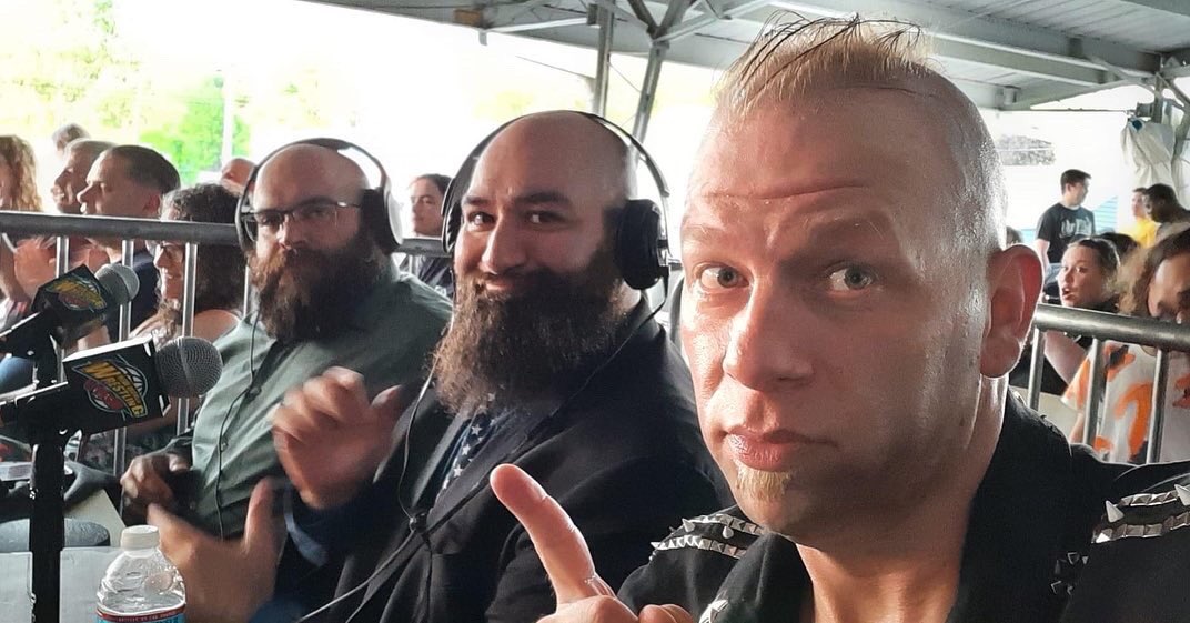theVOICE_BEARD's tweet photo. About last night… #prowrestling #announcer #commentarycrew https://t.co/kgTCszBMFK