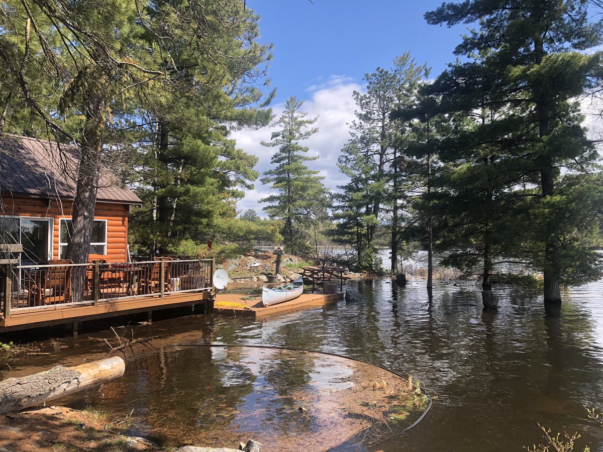 Jane_Gillon's tweet photo. Our cabin and island are absolutely swamped in this years #flooding on #RainyLake #fortfrances #OnlyInNWO #OnlyInMN https://t.co/9jkrmh53iU