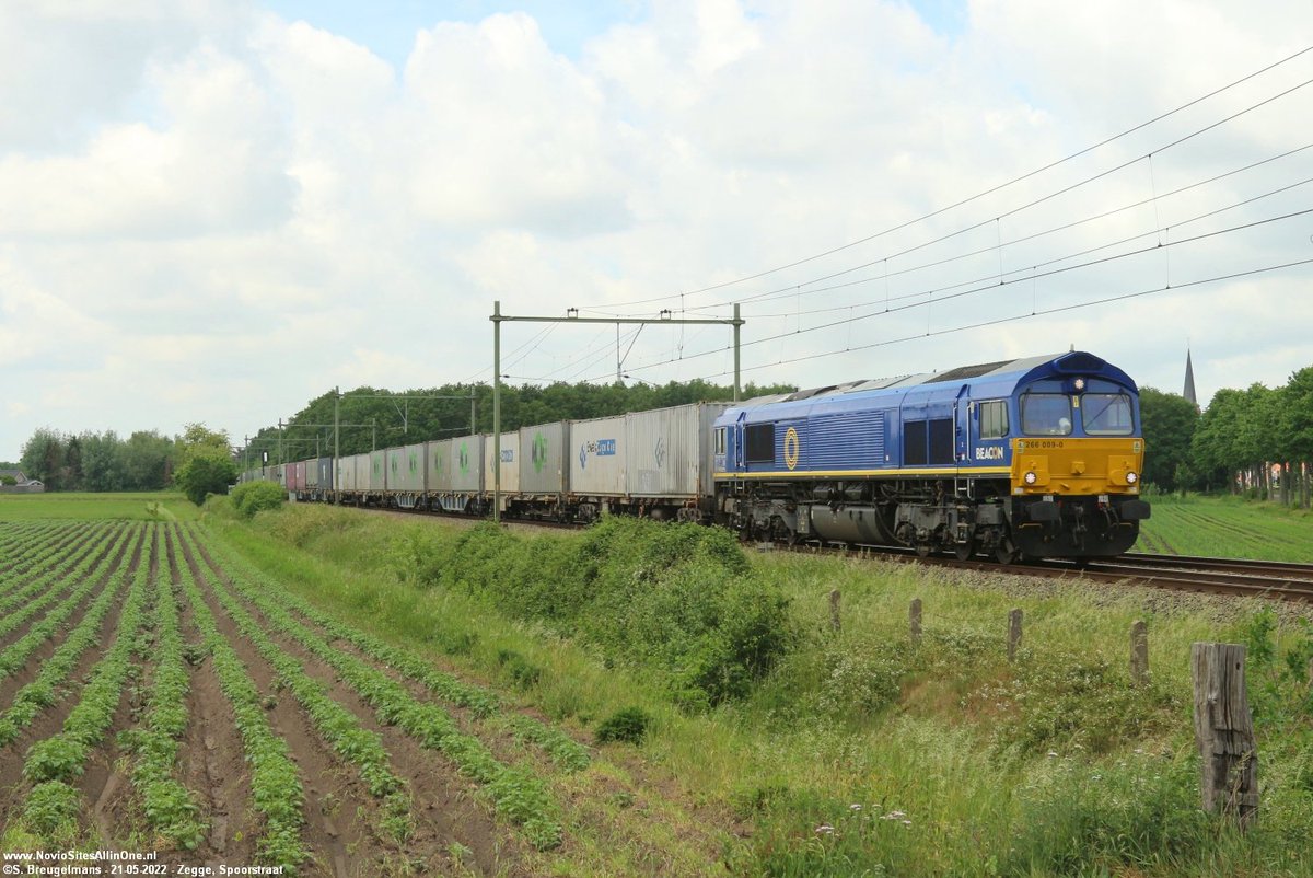 Railtraxx 266 009 - Zegge 🇳🇱 21-05-2022. 21-05-2022

flic.kr/p/2nn9wRt
youtu.be/NF17XA66dvc