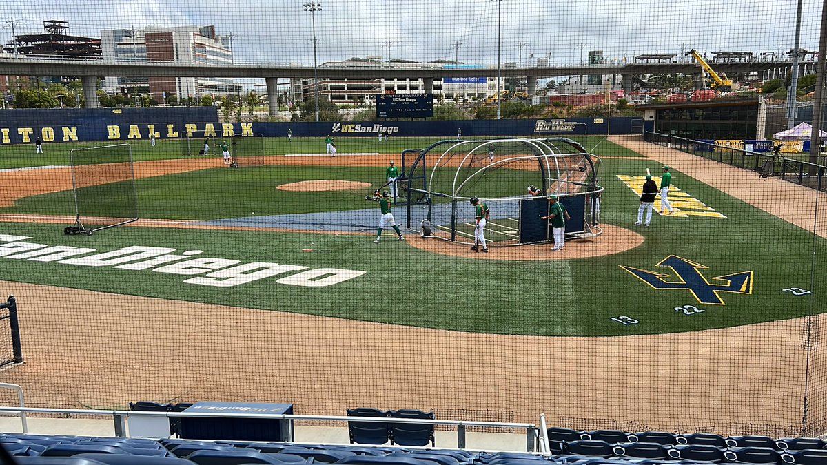 Joshontheradio's tweet photo. SUNDAY FUNDAY: @HawaiiBaseball sends @archdaddy24 to the hill as reinforcements Calderon and Dyball join the team for the remainder of the road trip. We’ll see you at 9:30 am on @ESPNHonolulu! #BroadcastView https://t.co/AqX4l1H8KH