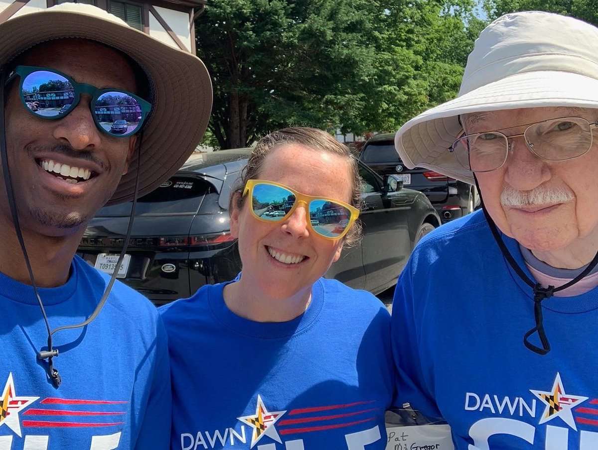 SenatorDawnGile's tweet photo. #TeamGile was out door knocking this weekend despite the heat! Thank you so much to the many voters who took the time to chat with us! https://t.co/O8OVC58bh6