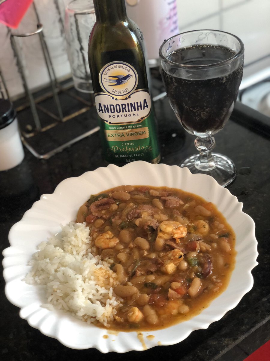 Thay Leocadio (@thayanehelenag1) on Twitter photo 