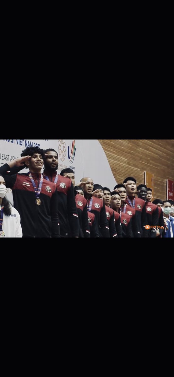 bouchiel's tweet photo. GOLD FOR INDONESIA! 🥇🏀🇮🇩✨ #SEAGames #basketindonesia #TIMNASDAY #SEAGames2021 https://t.co/MdjEJFfY5z