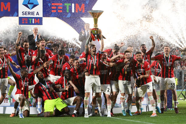 MilanPosts's tweet photo. 🏆🇮🇹 𝘾𝘼𝙈𝙋𝙄𝙊𝙉𝙀 𝘿'𝙄𝙏𝘼𝙇𝙄𝘼 🏆🇮🇹 https://t.co/XNi669hJnQ