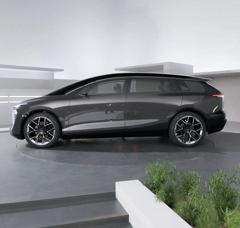 newotomobil's tweet photo. Audi Urbansphere Concept...
#audi #audiconcept
#audiurbansphere
#audiurbansphereconcept
#audi2022 #newaudi
#audi2023 #auditr
#audiconceptcar
#audiconcept2022
#audiconcept2023 https://t.co/ojIUxFPsVd