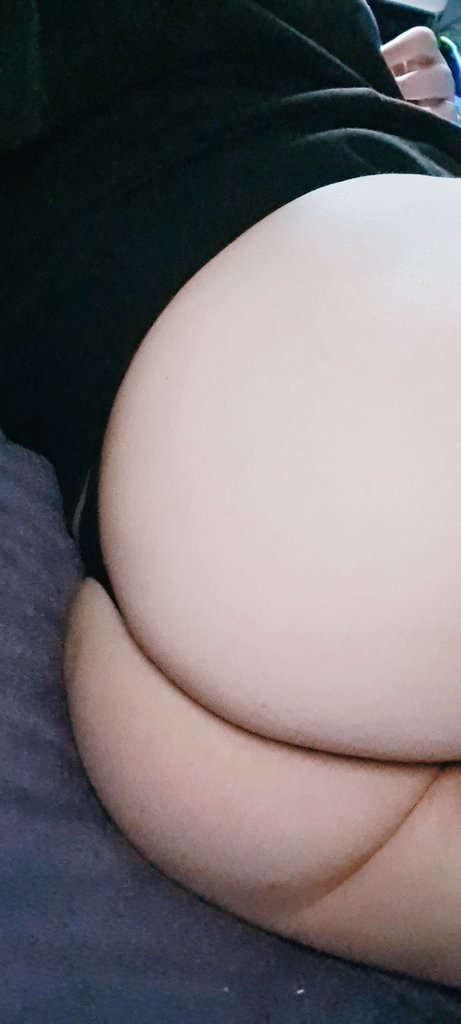 BabyGurlNSFW's tweet photo. My depressions? chronic.
but this ass? 💫 iconic! 💫
#nsfwtwt #depressedslut #horny #18pluscontent #bbw #chubby #ass #butt #cumslut #spoilme #sellingcontent #paypig https://t.co/Y8uvIAyuzA