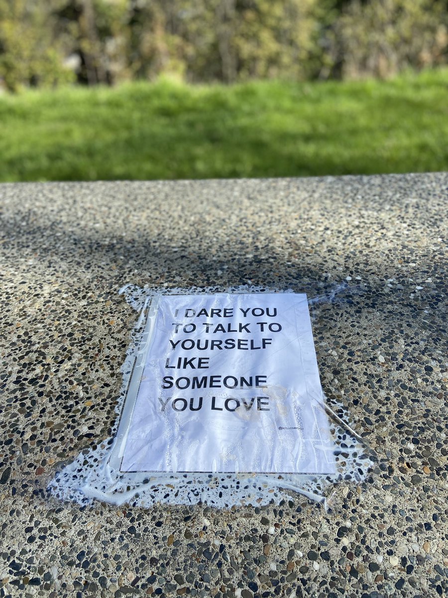 Strange_Trip's tweet photo. I saw this on the picnic bench at Connaught Hill #princegeorgebc #iheartpg #PositiveVibes https://t.co/I214PzSoUN