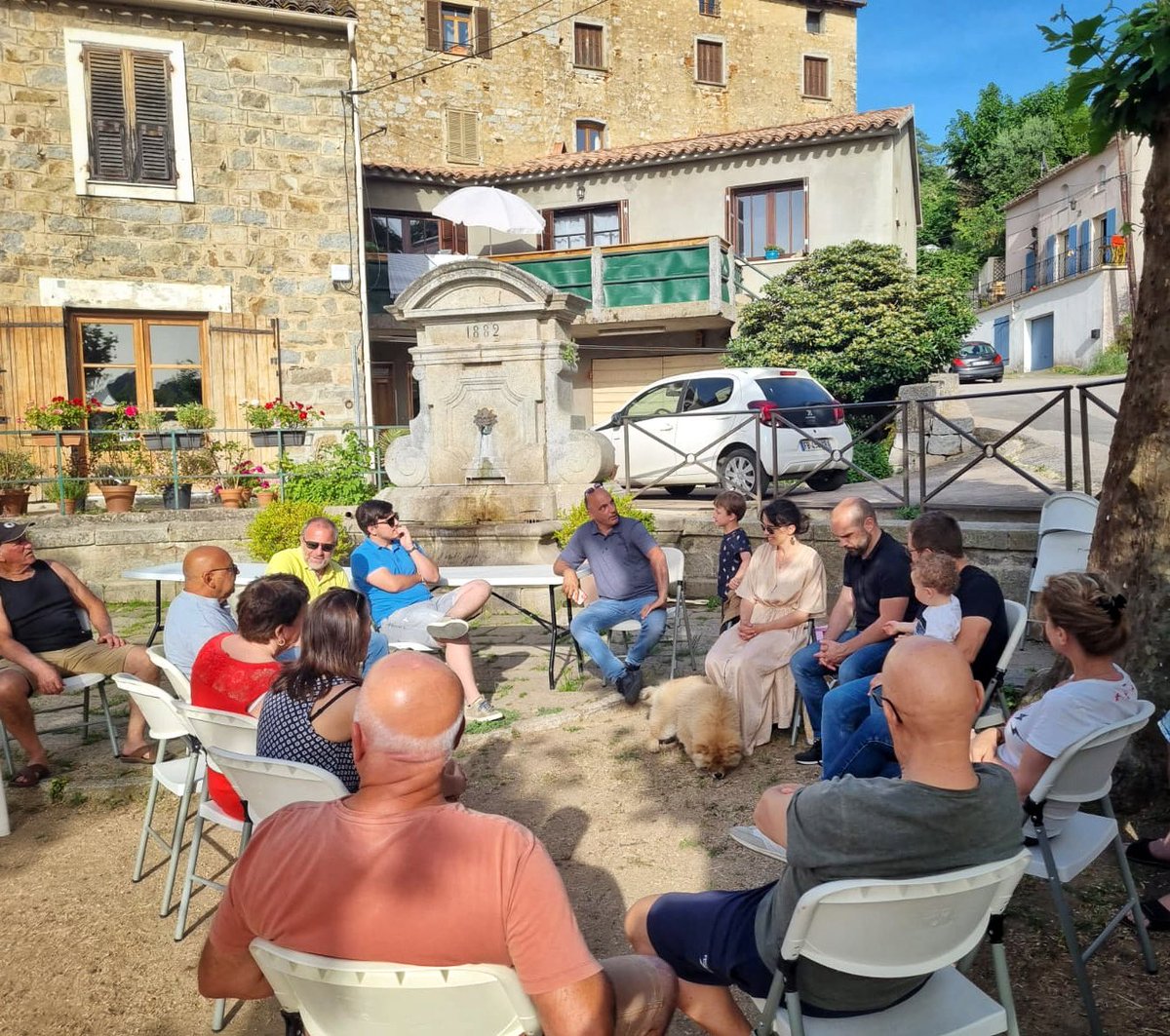 Romain_Colonna's tweet photo. Chì bellu giru oghje, #Piana, #Carghjese, #Saone, #Coghja, #Calcatoghju, pà scuntrà i paisani, i merri, a ghjente, ascultà, prupone, sparte. 
À ringrazià vi ! @ColonnaCosta_22 
#InsemeSiPò #FàPopuluInseme https://t.co/unxgbKeNry