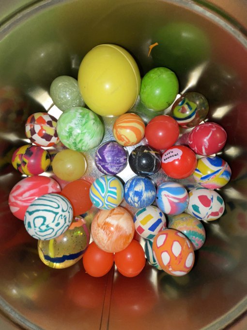 this is my bouncy ball collection from back then when i was younger https://t.co/DESHQ2j7wz<a href="/tag/newprofilepic"class="tags"><span>#newprofilepic</span></a>