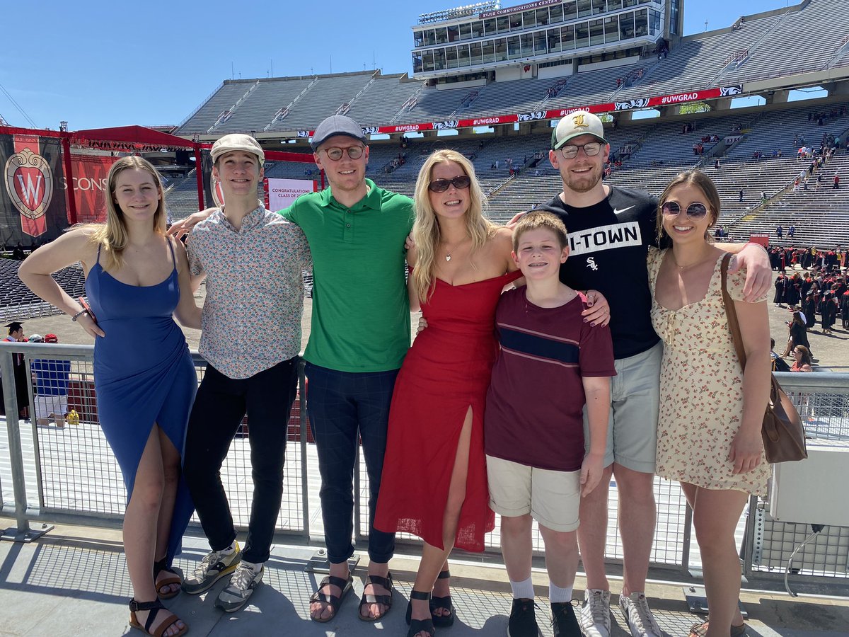 Great day in Madison to celebrate our Josie. So proud of you ‘Joey’! Love you.  😅<a href="/CutraraDominic/">Dominic Cutrara</a> <a href="/Josie_Cutrara/">josie cutrara</a> <a href="/zeke_getbuckets/">zeke</a> <a href="/sam_42_sc3/">green never know</a>