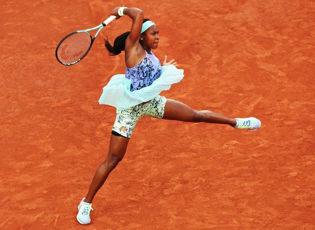 cocogauff_'s tweet photo. soaring ✈️ into 🔜 R2 🇫🇷 
gauff def. marino 7-5 6-0 https://t.co/vTtal9IoSD