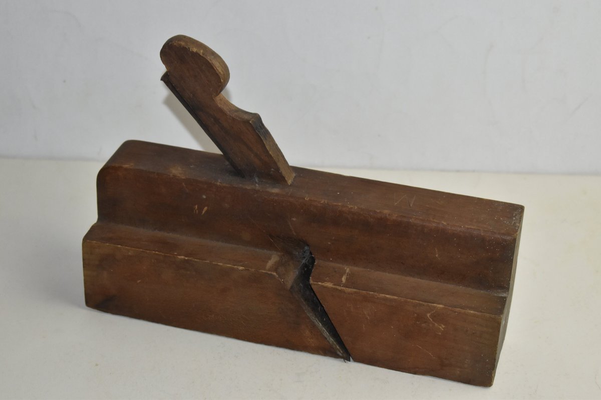 Wisdom_Lane's tweet image. Antique Circa 1800s Wooden Plane With Metal Blade Woodworking Tool Chair Rails Or Rounding Plane Hand Tool Unmarked tuppu.net/251aeee8 #WisdomLane #Etsy #ChairRails