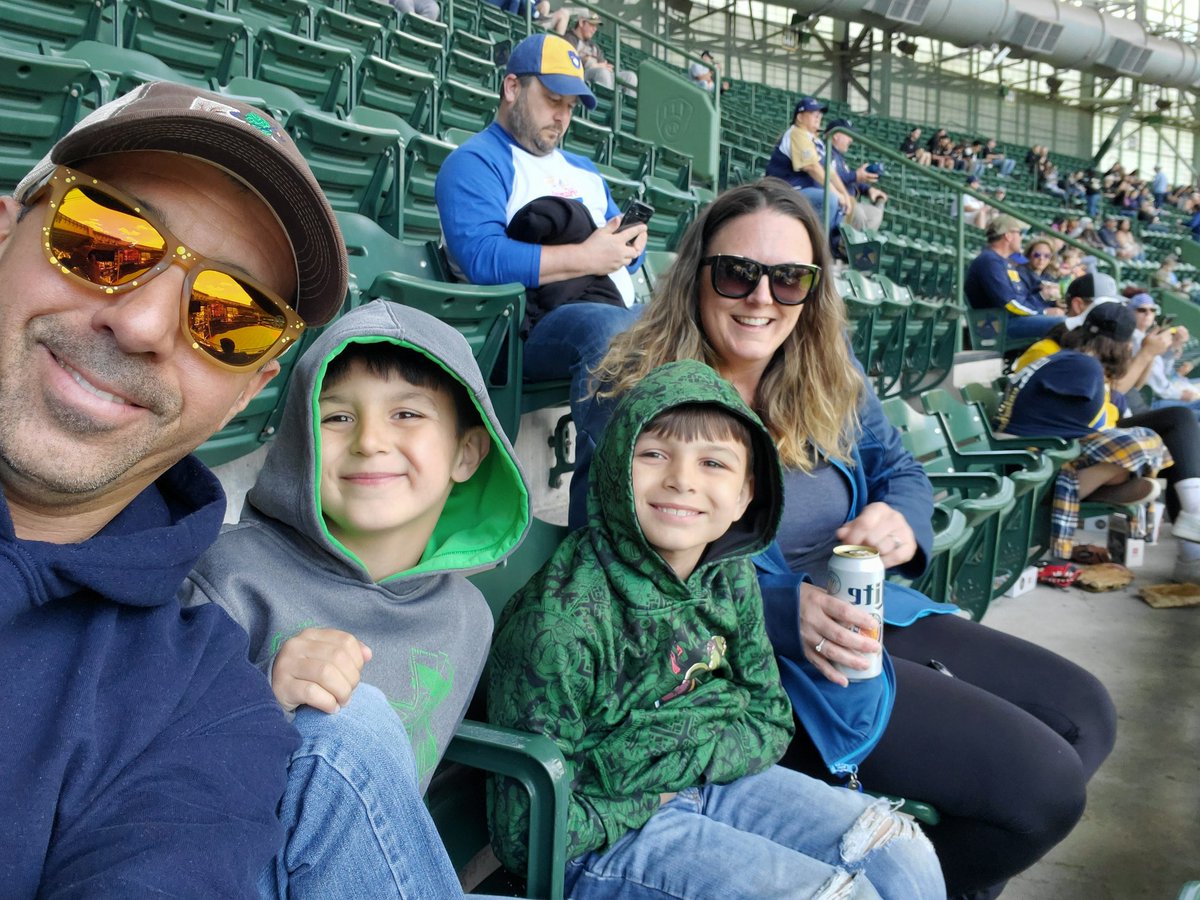 rdbg76's tweet photo. Military Appreciation Day!!!! 
#MKE #BREWcrew #brewers https://t.co/pPYe0tq6Ta