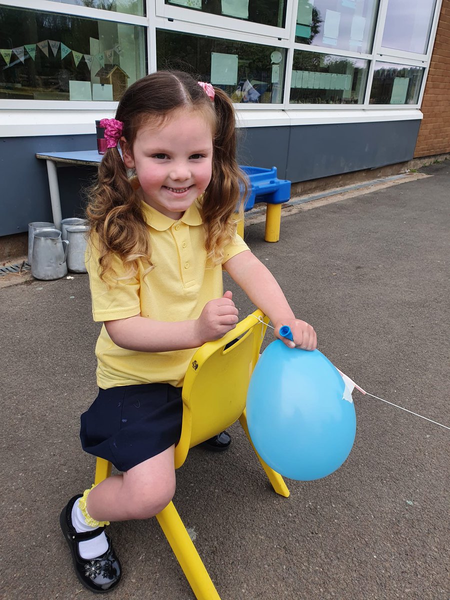 MissPhillipsMtn's tweet image. Some amazing instructions after making and testing our balloon 🎈 rockets 🚀. #STEMeducation #receptionwriting