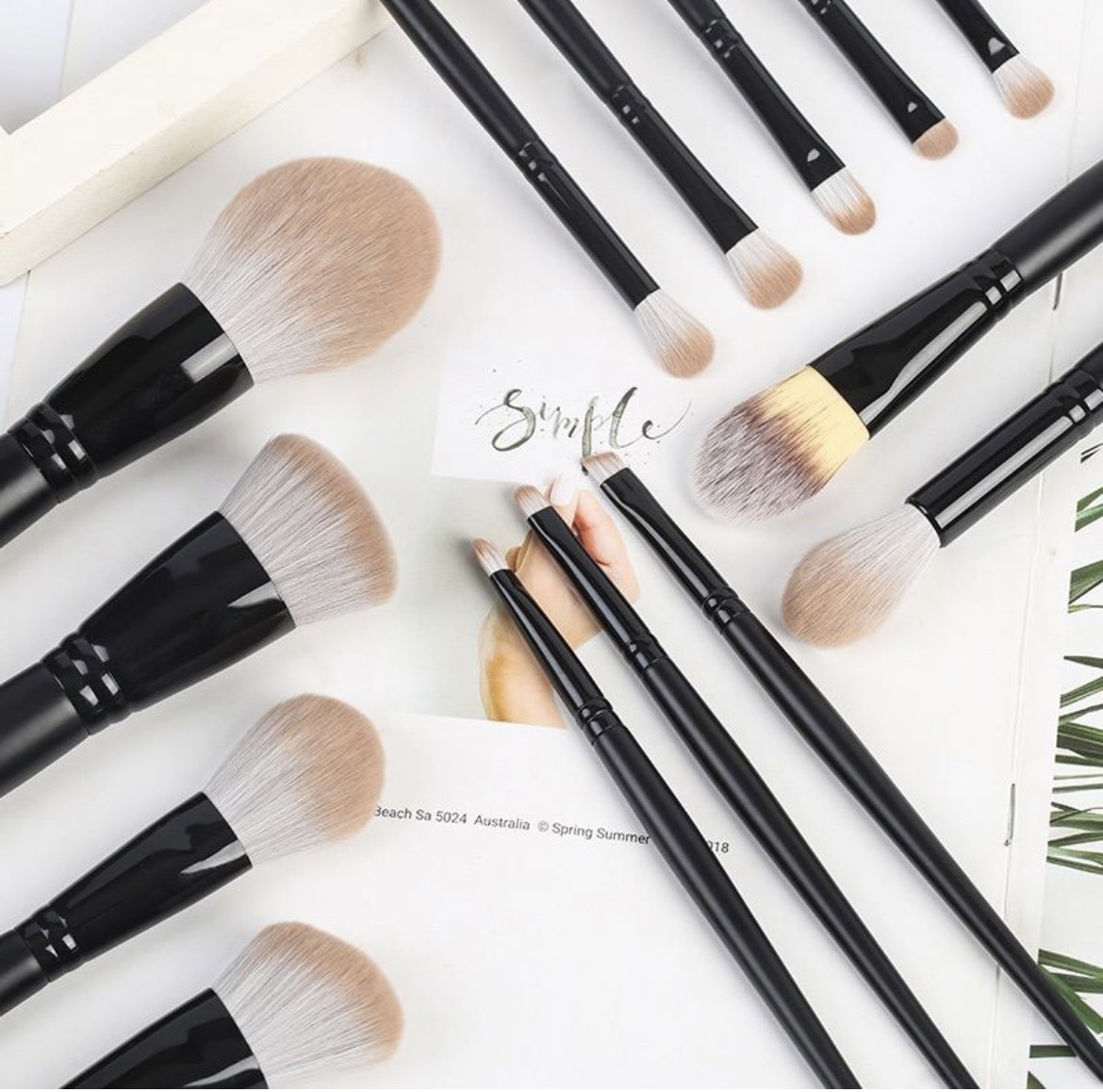 Pro Quality, plant fiber 🌱anti microbial Biodegradable Vegan makeup brushes... low minimum logo print. 📲1-978-317-7600  #plasticfree #biodegradable #compostable 🌍