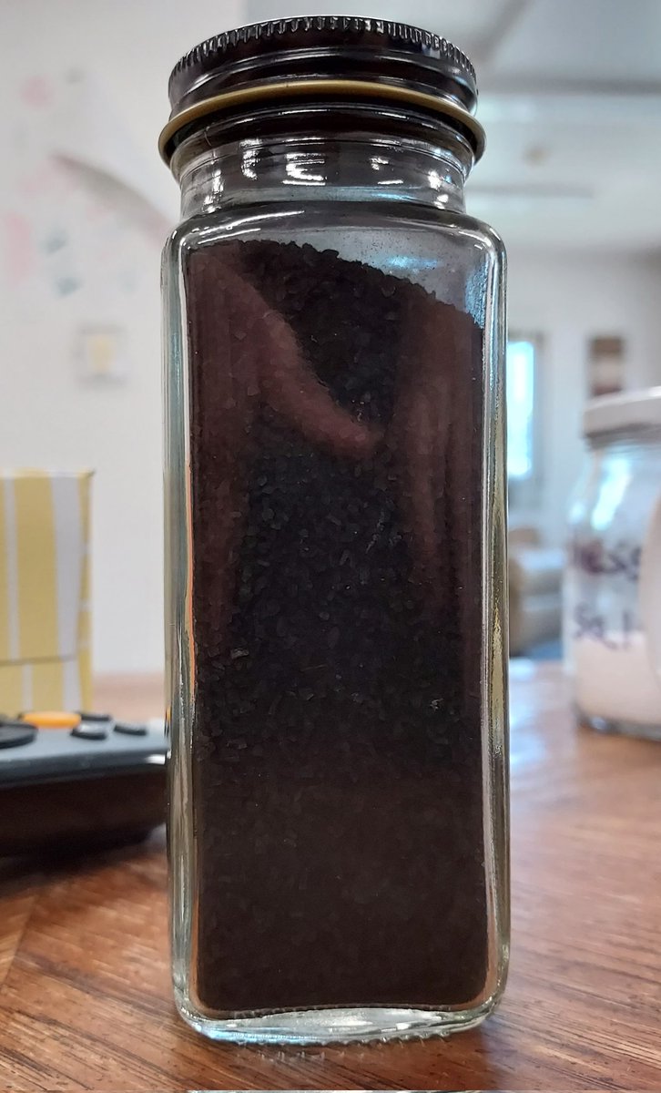 captainminty's tweet photo. Black salt https://t.co/mIANjgSNJ2