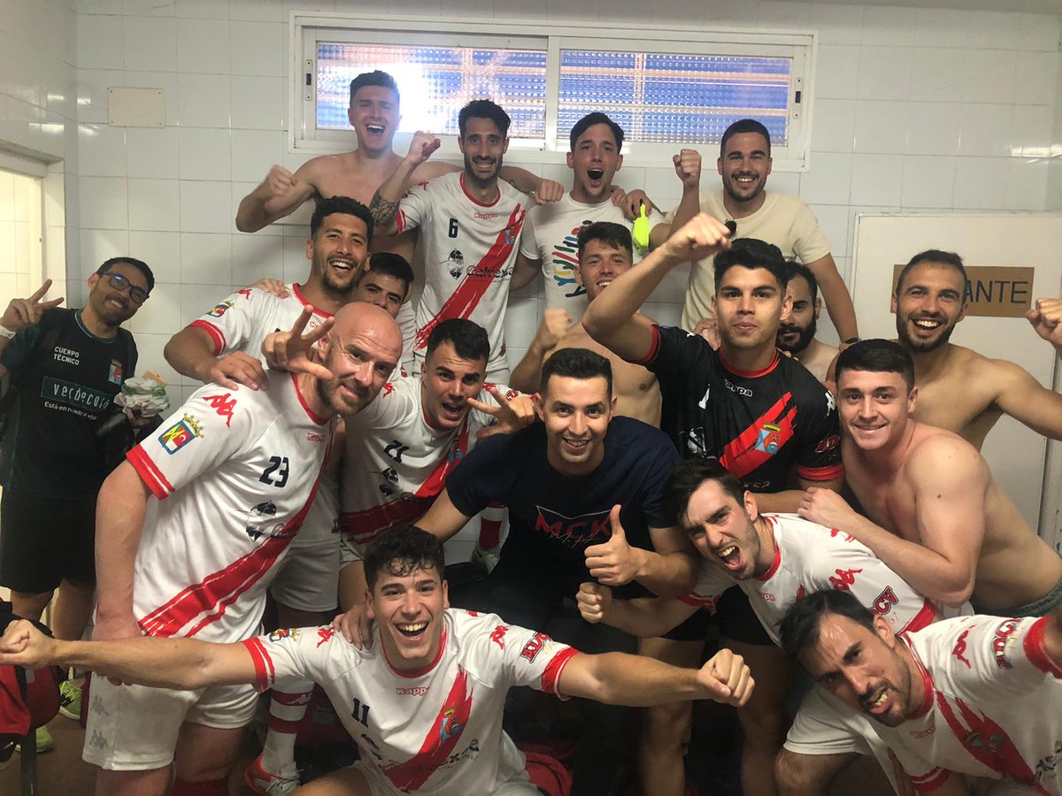 adcolmenarviejo's tweet photo. 🤍❤️🤍 | PRIMER EQUIPO 
Zona Norte 1 🆚 2 @adcolmenarviejo

⚽ Guille
⚽ p.p.

#VamosColmenar

#SienteADCV 
#AupaAgrupa https://t.co/D3hCl57EtS
