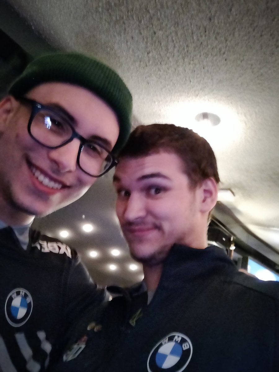 Holy f*ck what just happened...
Big thanks to all the fans who supported us all the way! This would't be possible without you, meanwhile I'm just vibing with the best carry player on earth ;)