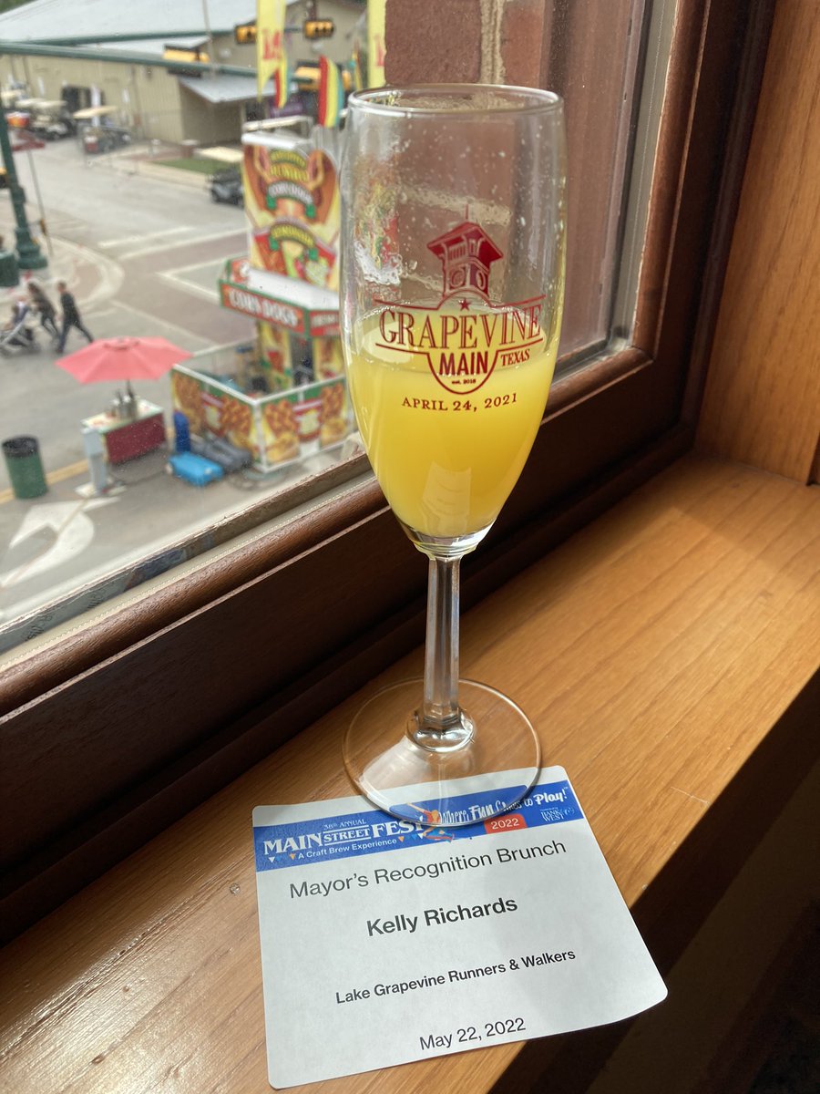 K2Runs's tweet photo. I attended the (very lovely) Mayorโs Recognition Brunch this morning and Iโm proud to say I resisted the overwhelming urge to tell him that I run this town! ๐ #RunnersHumor
#RunChat https://t.co/z0ZALCn56W