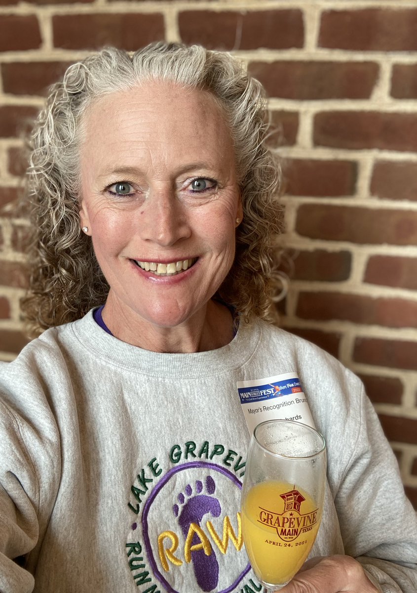 K2Runs's tweet photo. I attended the (very lovely) Mayorโs Recognition Brunch this morning and Iโm proud to say I resisted the overwhelming urge to tell him that I run this town! ๐ #RunnersHumor
#RunChat https://t.co/z0ZALCn56W