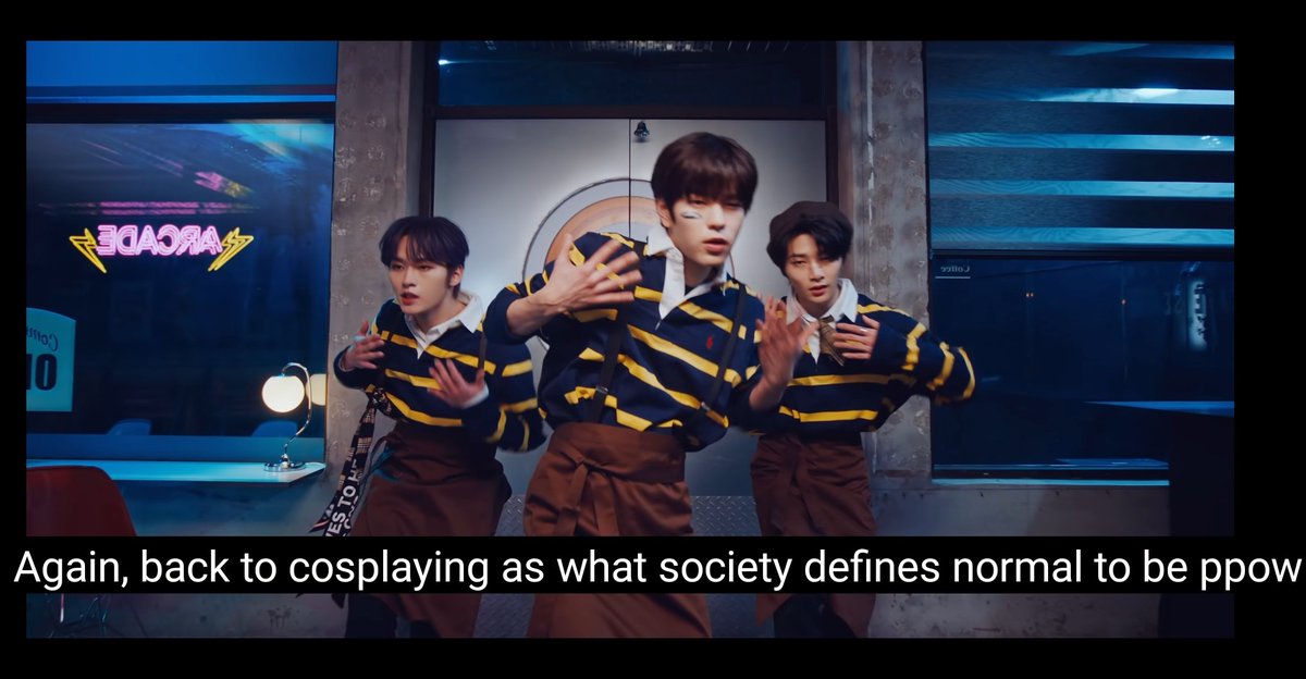 2. MANIAC↬ song that shows maniac image of skz to the world, side that doesn& #39;t match the ordinary and simple way of life set by the world└ more mature atmosphere together with condensed energy to show new side of SKZ, breaking the normal in SKZ