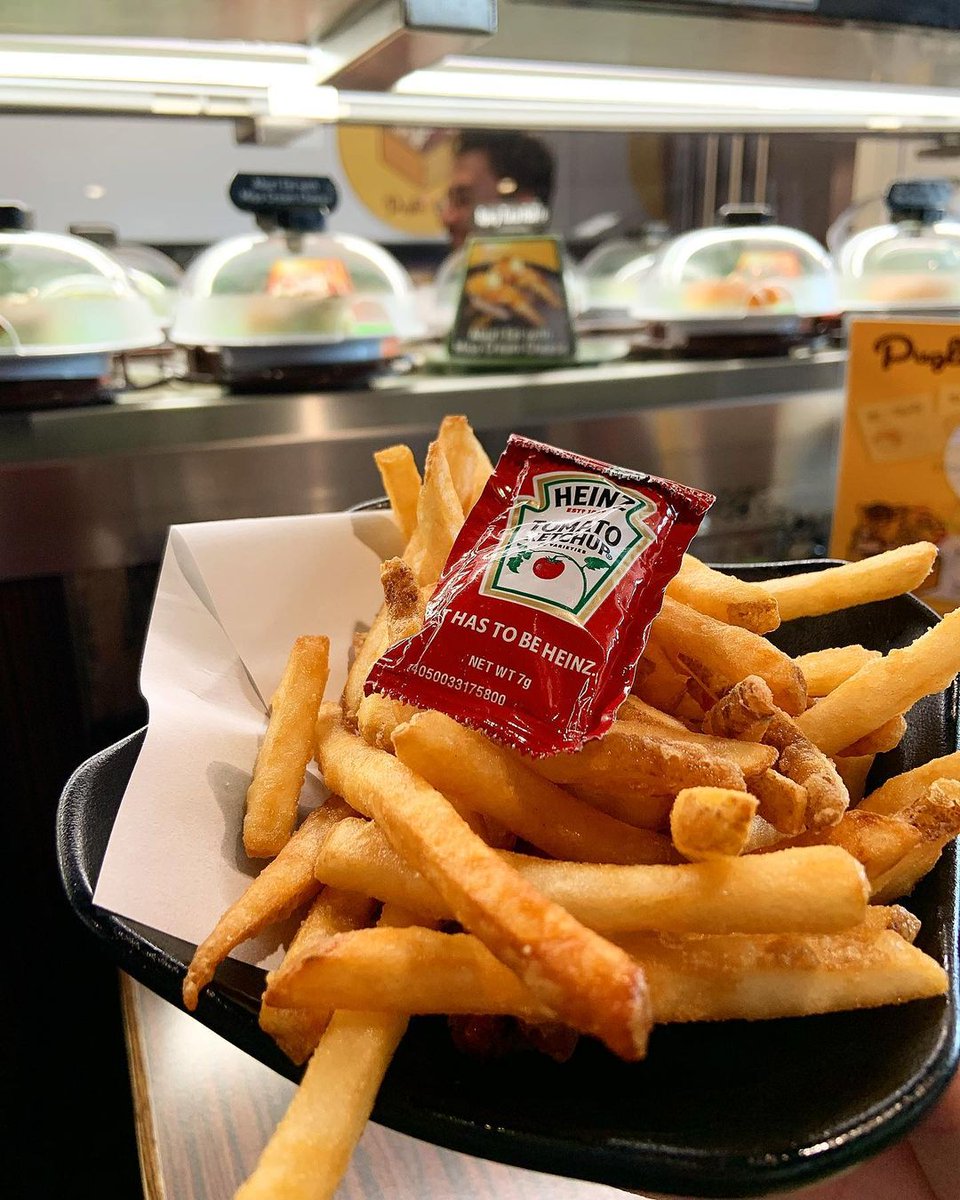 kurasushi_usa's tweet image. Kura Crispy Fries 😋

Extra crispy #frenchfries with incredible crunch and great potato flavor. 🍟

Available at select locations.

📷 #sidemenu Sunday cred: @chitowntaters
Thank you for dining with us at our Schaumburg location! 💗

#fries #sundayfood #sundayfunday #sunday