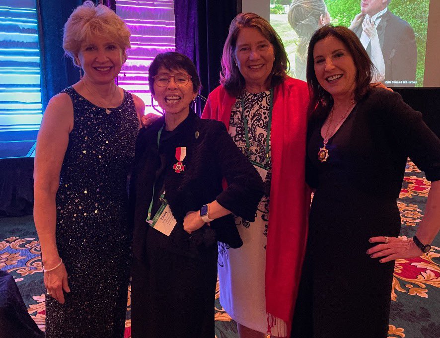 Michael F. Chiang, MD (@neidirector) on Twitter photo Congratulations to Emily Chew (<a href="/NatEyeInstitute/">NEI</a> intramural investigator) for receiving the 2022 AOS Medal!
This is the highest honor from the American Ophthalmological Society (<a href="/aostweets/">AOS Org</a>).
Shown with <a href="/JuliaHallerMD/">Julia A. Haller MD</a> (<a href="/Wills_Eye/">Wills Eye Hospital</a>), Anne Hanneken (<a href="/scrippsresearch/">Scripps Research</a>), <a href="/qualityeye/">AL Coleman</a>. Congratulations to Emily Chew (<a href="/NatEyeInstitute/">NEI</a> intramural investigator) for receiving the 2022 AOS Medal!
This is the highest honor from the American Ophthalmological Society (<a href="/aostweets/">AOS Org</a>).
Shown with <a href="/JuliaHallerMD/">Julia A. Haller MD</a> (<a href="/Wills_Eye/">Wills Eye Hospital</a>), Anne Hanneken (<a href="/scrippsresearch/">Scripps Research</a>), <a href="/qualityeye/">AL Coleman</a>.